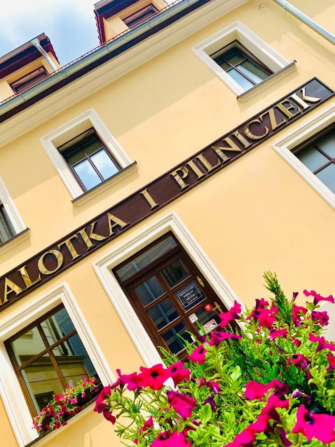 Apartament W Centrum Miasta Z Darmowym Parkingiem Dla Dwojga -Apartamenty Pod Zlotym Lwem Kłodzko Εξωτερικό φωτογραφία