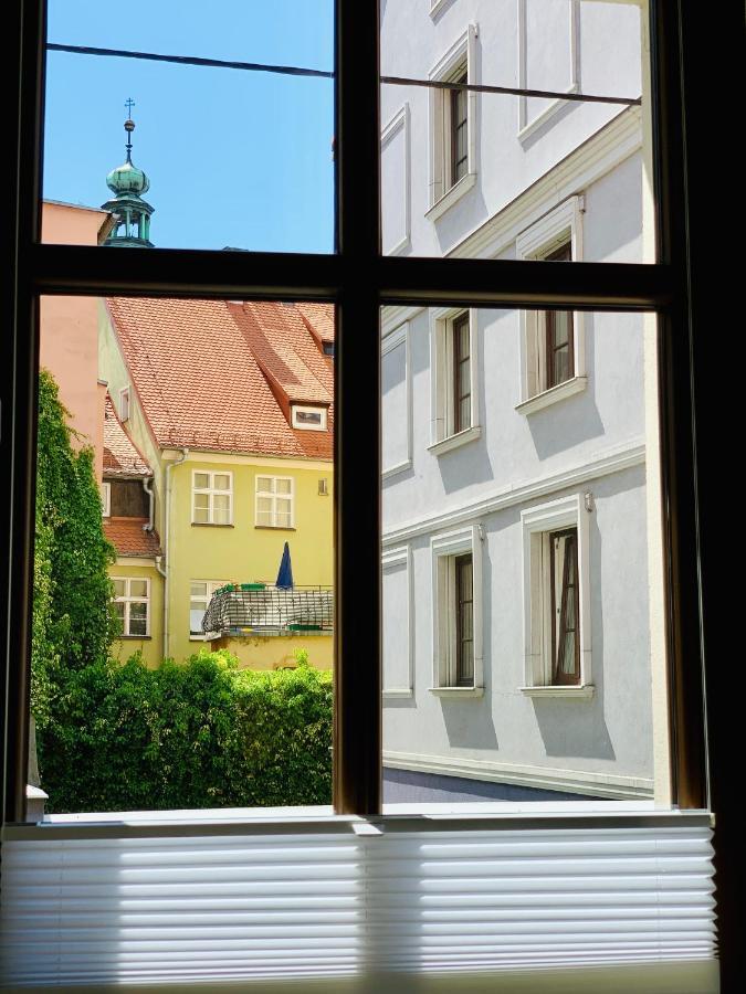 Apartament W Centrum Miasta Z Darmowym Parkingiem Dla Dwojga -Apartamenty Pod Zlotym Lwem Kłodzko Εξωτερικό φωτογραφία