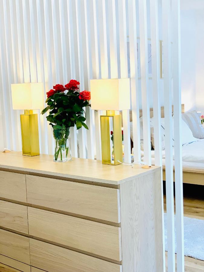Apartament W Centrum Miasta Z Darmowym Parkingiem Dla Dwojga -Apartamenty Pod Zlotym Lwem Kłodzko Εξωτερικό φωτογραφία
